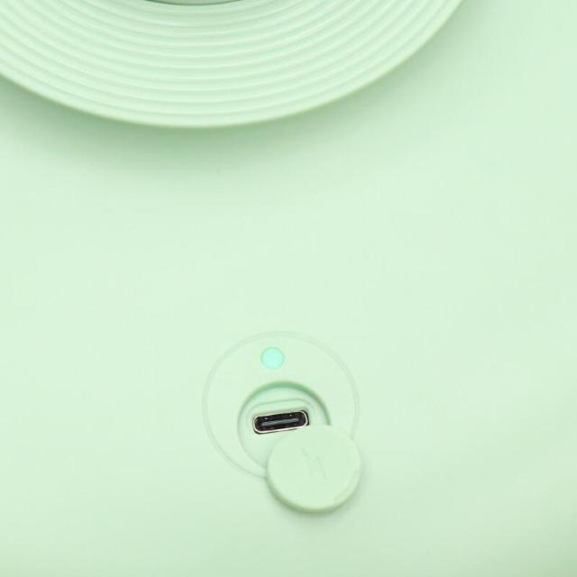 真空状態 フードストッカー グリーン 充電式 湿気防止 酸化防止 鮮度長持 < インテリア/ライフ 真空状態 フードストッカー グリーン 充電式 湿気防止 酸化防止 鮮度長持 < インテリア/ライフの