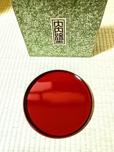 未使用!大内内塗 紅色と黒漆 丸盆 < インテリア/ライフ 未使用!大内内塗 紅色と黒漆 丸盆 < インテリア/ライフの