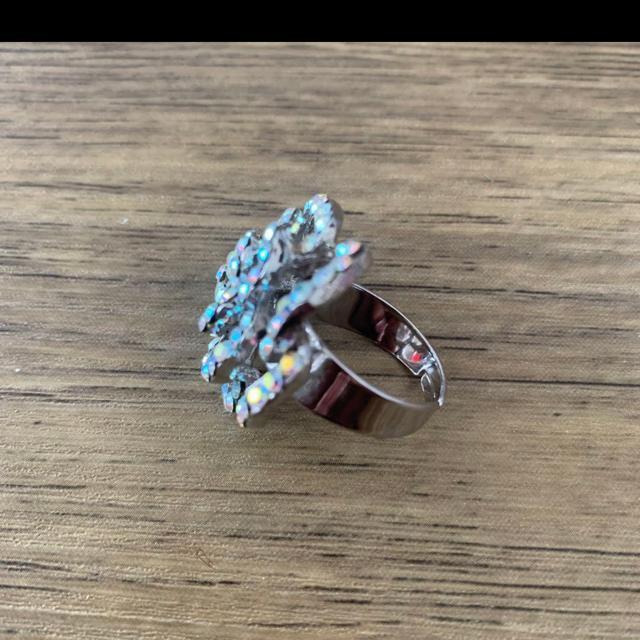 バラ☆デザイン☆ビジュー☆キラキラ☆指輪 < 女性アクセサリー/時計 バラ☆デザイン☆ビジュー☆キラキラ☆指輪 < 女性アクセサリー/時計の