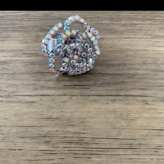 バラ☆デザイン☆ビジュー☆キラキラ☆指輪 < 女性アクセサリー/時計 バラ☆デザイン☆ビジュー☆キラキラ☆指輪 < 女性アクセサリー/時計の