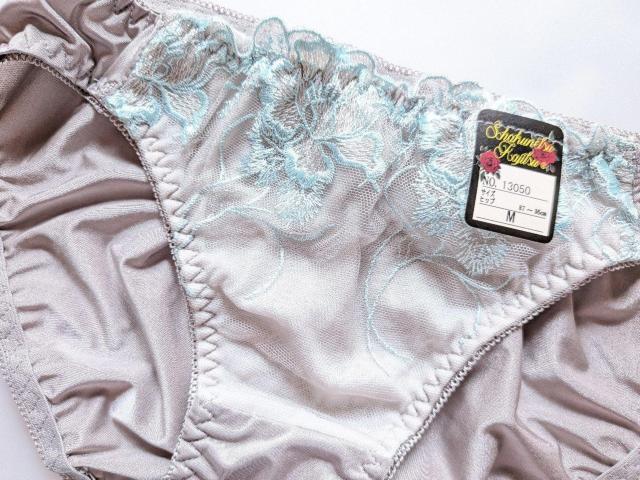 ���ʗX�ւɌ��著�������@�ߗށ@�@�@�@�@�@�@�@�@�@�@�@�@�@�@�@���f�B�[�X�V���[�c �� �����t�@�b�V������ 