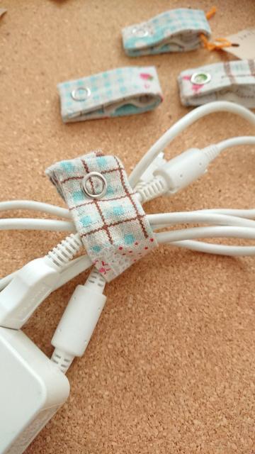 ハンドメイド ケーブルバンドA < 女性ファッション  ハンドメイド ケーブルバンドA < 女性ファッションの