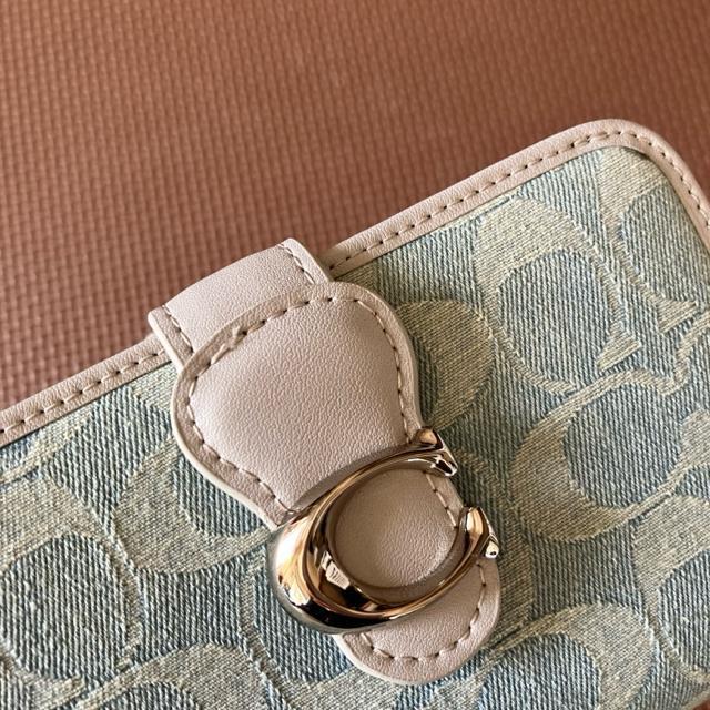 コーチ タビー ミディアム ウォレット・シグネチャー デニム アウトレット < ブランド コーチ タビー ミディアム ウォレット・シグネチャー デニム アウトレット < ブランドの