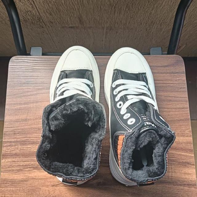 新品 22.5m レディース スニーカー ブラック ミドルカット 厚底 裏起毛 < 女性ファッション  新品 22.5m レディース スニーカー ブラック ミドルカット 厚底 裏起毛 < 女性ファッションの