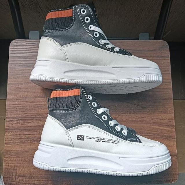 新品 22.5m レディース スニーカー ブラック ミドルカット 厚底 裏起毛 < 女性ファッション  新品 22.5m レディース スニーカー ブラック ミドルカット 厚底 裏起毛 < 女性ファッションの