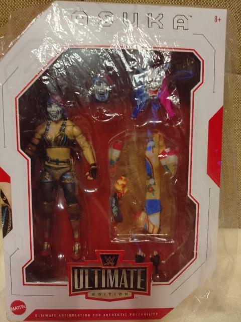 J@WWE ULTIMATE@AXJ   zr[ 