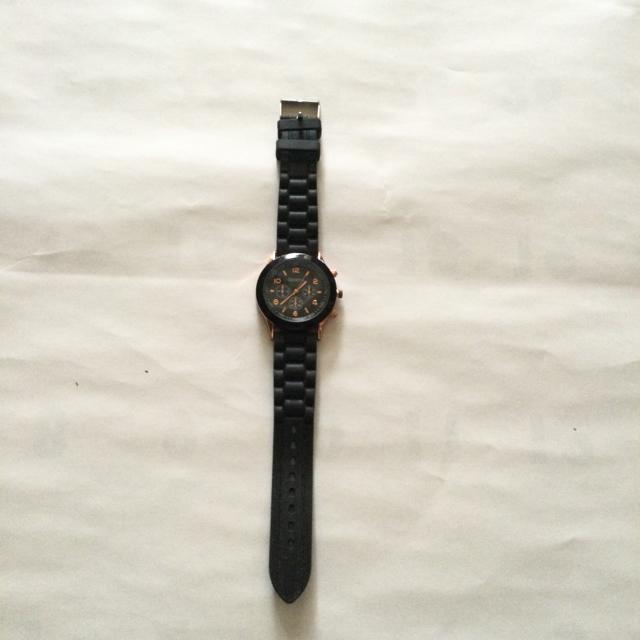 腕時計 男女兼用 J143 < 女性アクセサリー/時計 腕時計 男女兼用 J143 < 女性アクセサリー/時計の