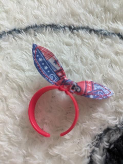 リカちゃん人形用カチューシャ 赤 リボン付き < おもちゃ リカちゃん人形用カチューシャ 赤 リボン付き < おもちゃの