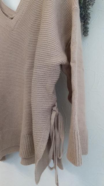 aqua girl*サイドスリットのVネックコットンニット/M < ブランド  aqua girl*サイドスリットのVネックコットンニット/M < ブランドの