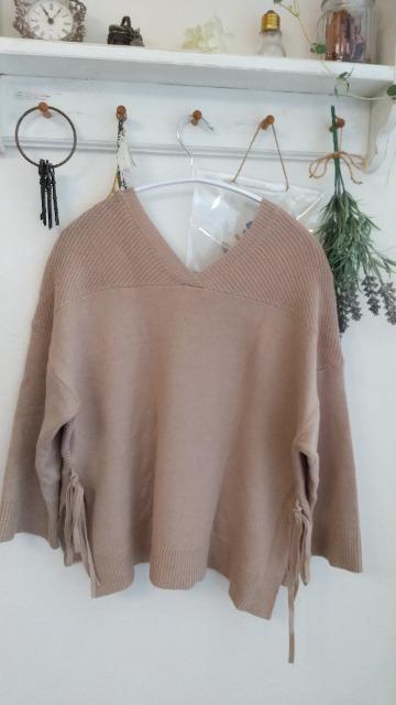 aqua girl*サイドスリットのVネックコットンニット/M < ブランド  aqua girl*サイドスリットのVネックコットンニット/M < ブランドの