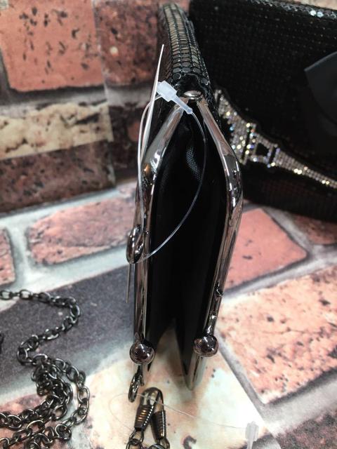 ゴージャスなライーンストーン!ショルダーポーチ1個3300円が < 女性ファッション  ゴージャスなライーンストーン!ショルダーポーチ1個3300円が < 女性ファッションの