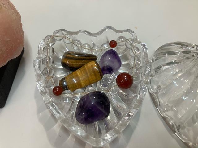 原石 パワーストーン 天然石 ローズクォーツ ピンク 800g ローズクォーツ等 < インテリア/ライフ  原石 パワーストーン 天然石 ローズクォーツ ピンク 800g ローズクォーツ等 < インテリア/ライフの