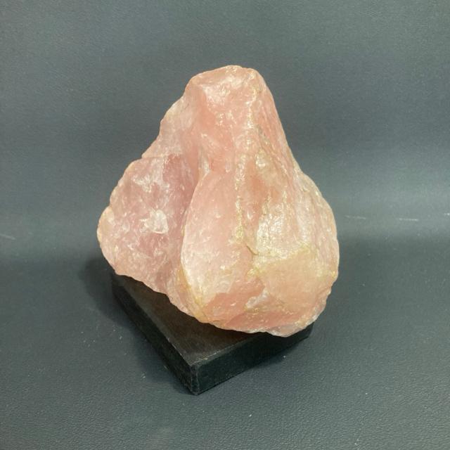 原石 パワーストーン 天然石 ローズクォーツ ピンク 800g ローズクォーツ等 < インテリア/ライフ  原石 パワーストーン 天然石 ローズクォーツ ピンク 800g ローズクォーツ等 < インテリア/ライフの