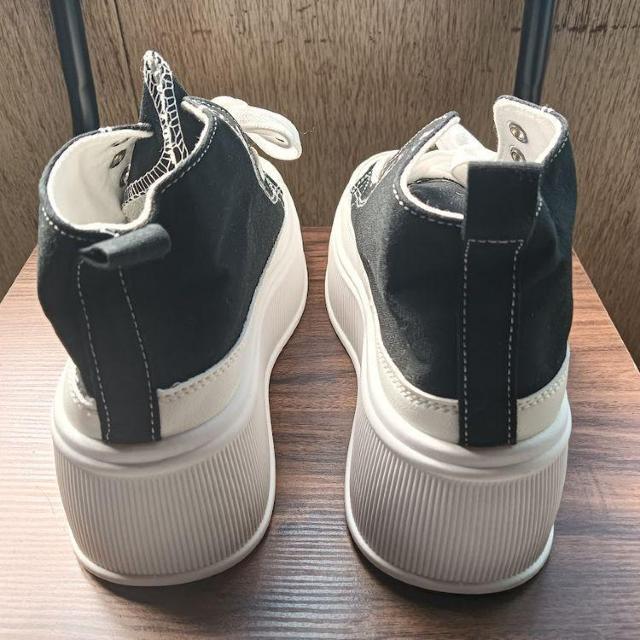 新品 23cm レディース スニーカー ブラック シューズ 靴 身長アップ 厚底 < 女性ファッション  新品 23cm レディース スニーカー ブラック シューズ 靴 身長アップ 厚底 < 女性ファッションの