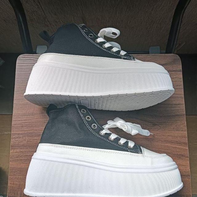 新品 23cm レディース スニーカー ブラック シューズ 靴 身長アップ 厚底 < 女性ファッション  新品 23cm レディース スニーカー ブラック シューズ 靴 身長アップ 厚底 < 女性ファッションの