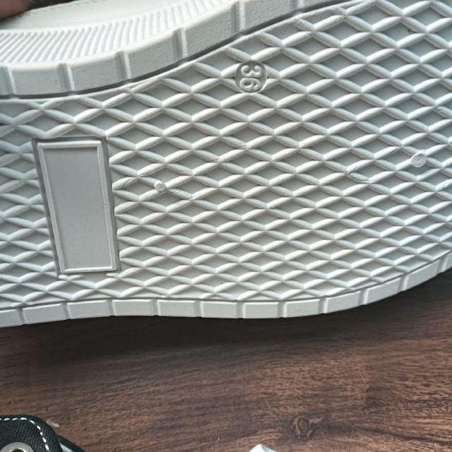 新品 23cm レディース スニーカー ブラック シューズ 靴 身長アップ 厚底 < 女性ファッション  新品 23cm レディース スニーカー ブラック シューズ 靴 身長アップ 厚底 < 女性ファッションの