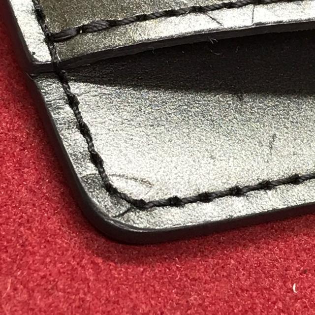 A i Ki CBg mO}bg NVFbg L[P[X  uh 