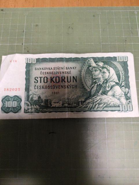 旧チェコスロバキア100コルナ紙幣(1961) < ホビー 旧チェコスロバキア100コルナ紙幣(1961) < ホビーの