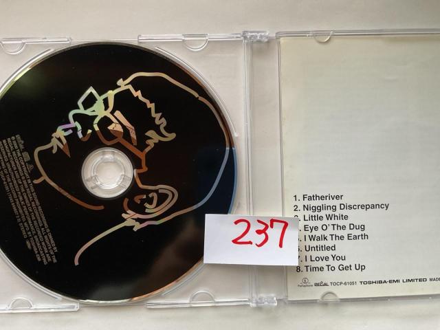 System F / Out Of The Blue CD�A���o�� �� CD/DVD/�r�f�I�� 