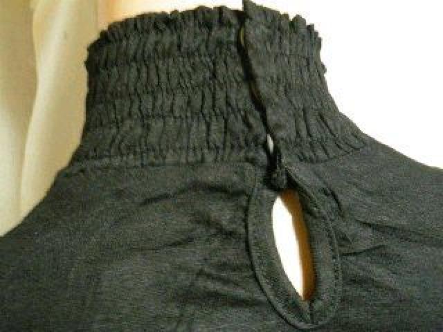 【DIVAS】2連ネックレス付♪胸元刺繍 首元&袖リブ トップス ブラック < ブランド 【DIVAS】2連ネックレス付♪胸元刺繍 首元&袖リブ トップス ブラック < ブランドの