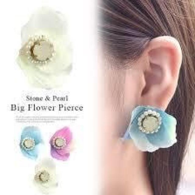 定価2,484円【新品】MIIAミーア●花びらフェミニンピアス●Pinkピンク < ブランド 定価2,484円【新品】MIIAミーア●花びらフェミニンピアス●Pinkピンク < ブランドの