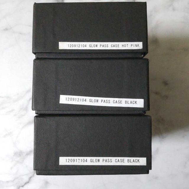 レア★セレブ愛用★ASH&DIAMONDSGLOW★パスケース3点(黒&PK)新品-ageha < 女性ファッション  レア★セレブ愛用★ASH&DIAMONDSGLOW★パスケース3点(黒&PK)新品-ageha < 女性ファッションの