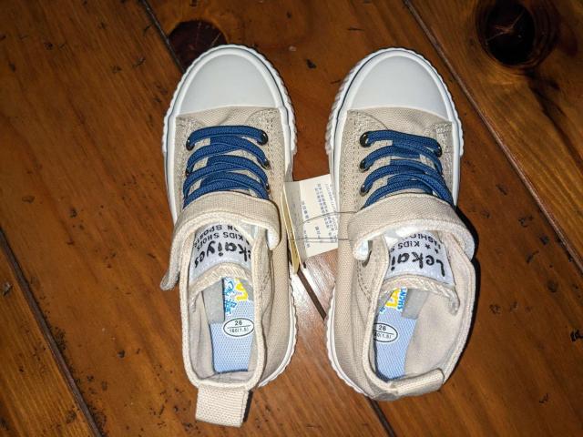 新品 16cm スニーカー ブラウン レディース キッズ 靴 シューズ < キッズ/ベビー  新品 16cm スニーカー ブラウン レディース キッズ 靴 シューズ < キッズ/ベビーの