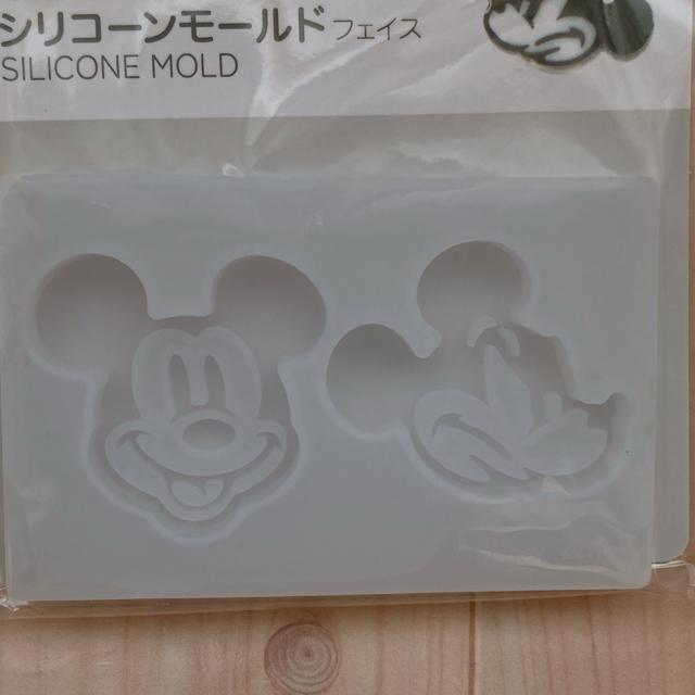 Disney シリコンモールド ミッキー UVレジン 対応 ディズニー フェイス N2m < アニメ/コミック/キャラクター Disney シリコンモールド ミッキー UVレジン 対応 ディズニー フェイス N2m < アニメ/コミック/キャラクターの