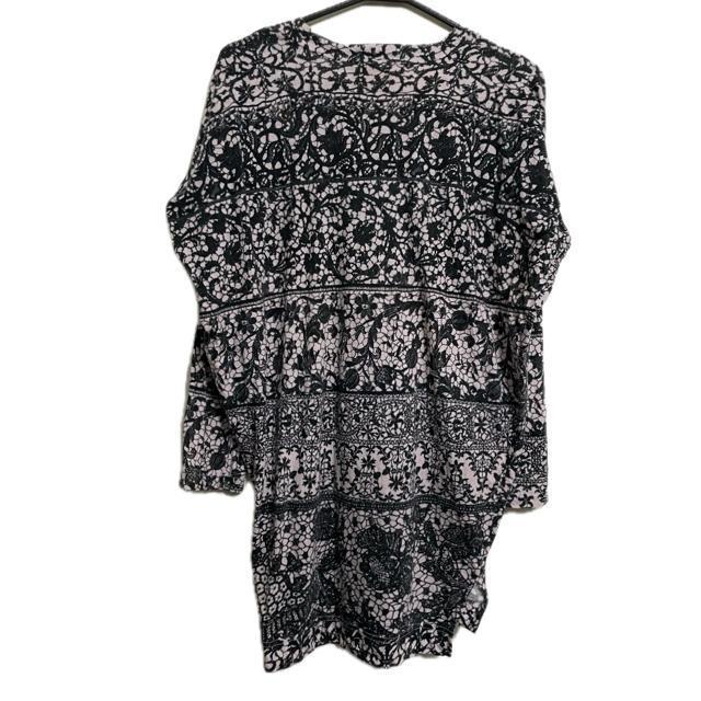 ヴィヴィアンウエストウッド 黒レース 騙し絵 プリント 長袖 カットソー < ブランド ヴィヴィアンウエストウッド 黒レース 騙し絵 プリント 長袖 カットソー < ブランドの