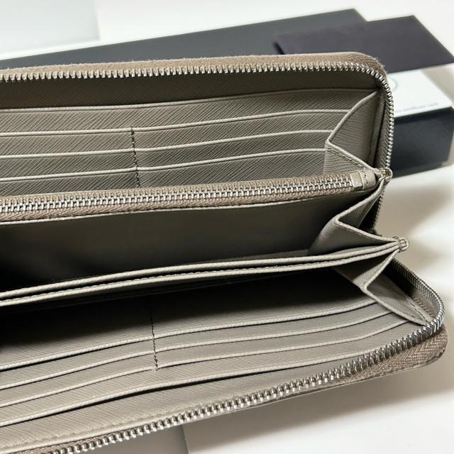 美品 PRADA プラダ ラウンドファスナー 長財布 サフィアーノ レザー グレージュ < ブランド  美品 PRADA プラダ ラウンドファスナー 長財布 サフィアーノ レザー グレージュ < ブランドの