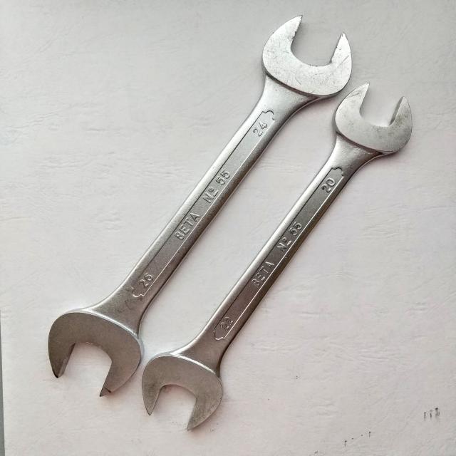 Xpi[@BETA@26~24@22~20@Q{  /oCN