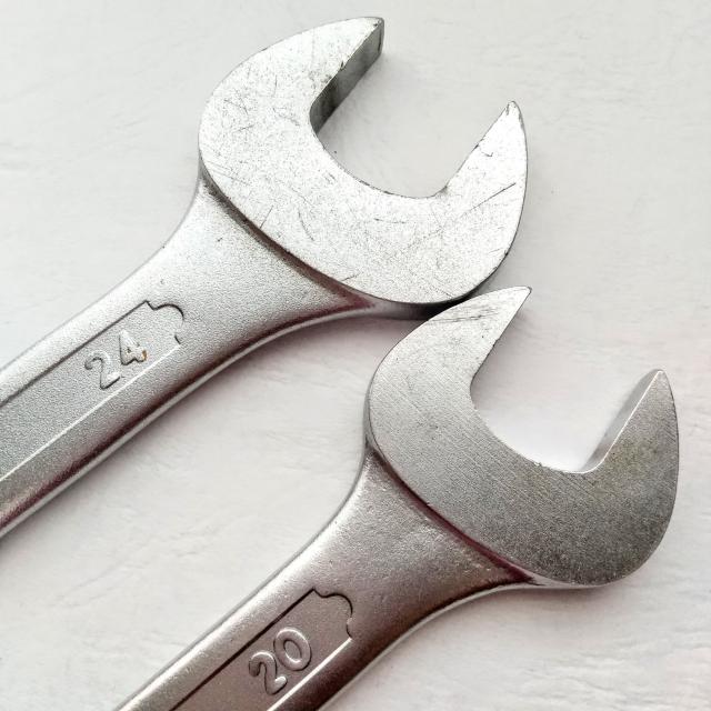 Xpi[@BETA@26~24@22~20@Q{  /oCN