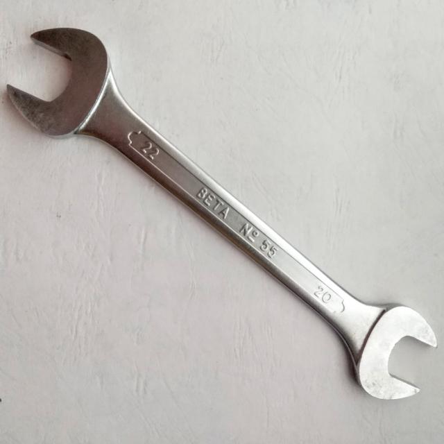 Xpi[@BETA@26~24@22~20@Q{  /oCN