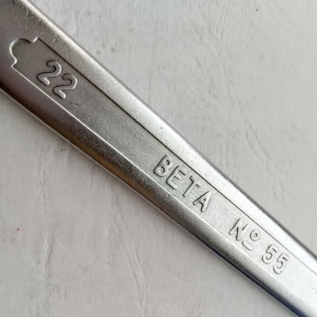 Xpi[@BETA@26~24@22~20@Q{  /oCN