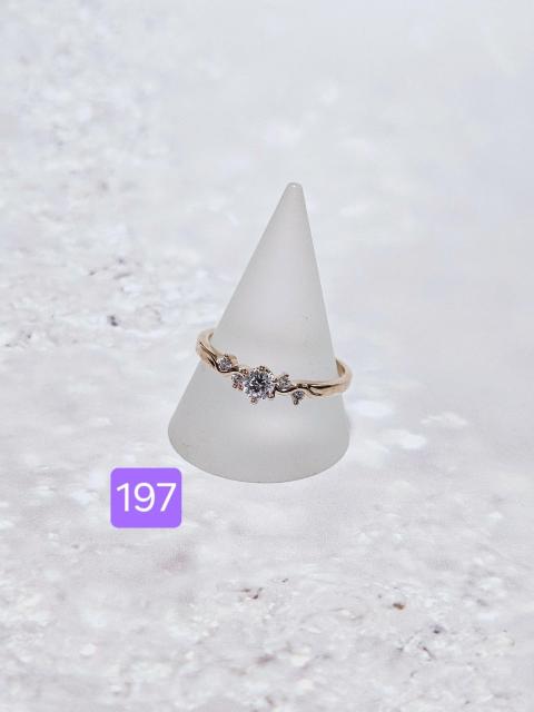 (197) ラインストーン ピンクゴールド 指輪 リング 22〜23号 < 女性アクセサリー/時計 (197) ラインストーン ピンクゴールド 指輪 リング 22〜23号 < 女性アクセサリー/時計の