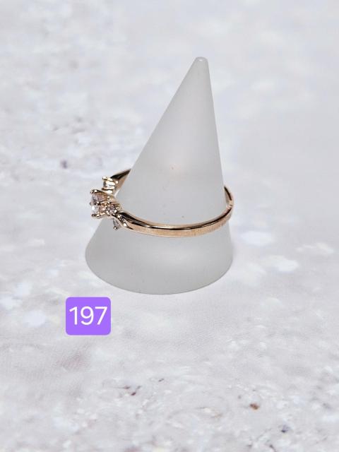 (197) ラインストーン ピンクゴールド 指輪 リング 22〜23号 < 女性アクセサリー/時計 (197) ラインストーン ピンクゴールド 指輪 リング 22〜23号 < 女性アクセサリー/時計の