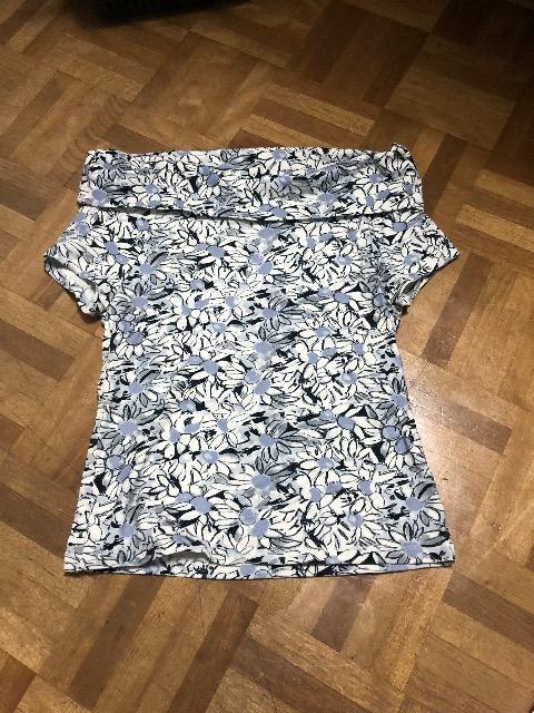 feroux 河北麻友子 コラボ オフショルダートップスとチュールスカート < ブランド  feroux 河北麻友子 コラボ オフショルダートップスとチュールスカート < ブランドの