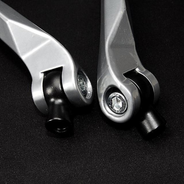 バイクカスタム用 ダイヤミラー ホワイト 4種類の変換アダプター付 サイドミラー バックミラー オートバイ 原付 白 < 自動車/バイク バイクカスタム用 ダイヤミラー ホワイト 4種類の変換アダプター付 サイドミラー バックミラー オートバイ 原付 白 < 自動車/バイク