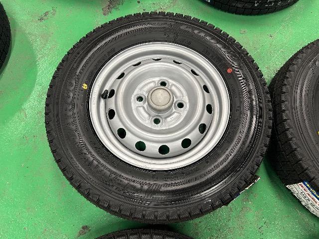0092412)新品未使用国産スタッドレスタイヤ4本グッドイヤーアイスナビカーゴ4本スチールホイール145R12LT6PR送料無料 < 自動車/バイク 0092412)新品未使用国産スタッドレスタイヤ4本グッドイヤーアイスナビカーゴ4本スチールホイール145R12LT6PR送料無料 < 自動車/バイク