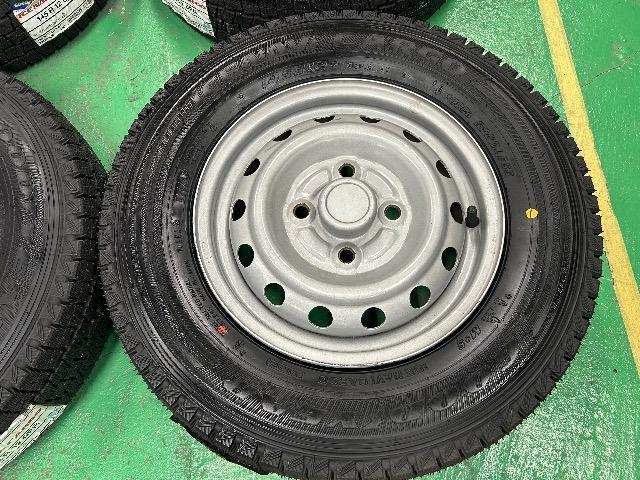 0092412)新品未使用国産スタッドレスタイヤ4本グッドイヤーアイスナビカーゴ4本スチールホイール145R12LT6PR送料無料 < 自動車/バイク 0092412)新品未使用国産スタッドレスタイヤ4本グッドイヤーアイスナビカーゴ4本スチールホイール145R12LT6PR送料無料 < 自動車/バイク