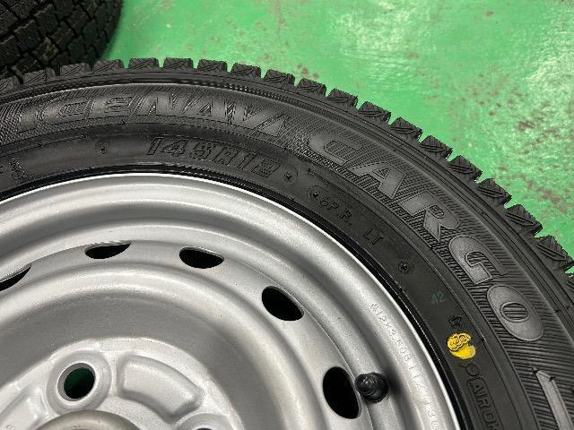 0092412)新品未使用国産スタッドレスタイヤ4本グッドイヤーアイスナビカーゴ4本スチールホイール145R12LT6PR送料無料 < 自動車/バイク 0092412)新品未使用国産スタッドレスタイヤ4本グッドイヤーアイスナビカーゴ4本スチールホイール145R12LT6PR送料無料 < 自動車/バイク