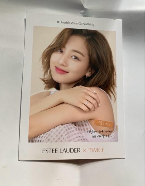 TWICE ジヒョ 公式ポストカード エステーローダー < タレントグッズ TWICE ジヒョ 公式ポストカード エステーローダー < タレントグッズの