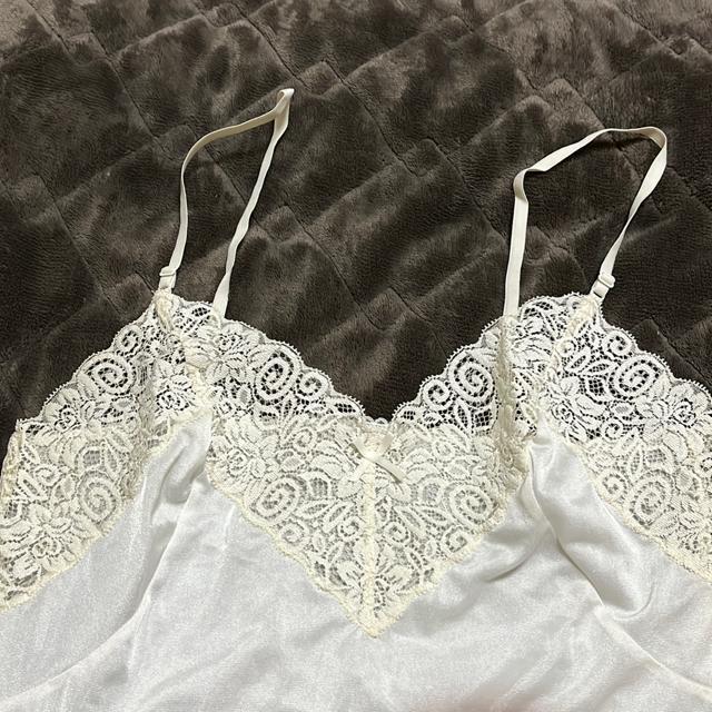 ☆☆タンス整理品 衣類 おまとめOK ホームクリーニング済み キャミソール クリーム Mサイズくらい < 女性ファッション  ☆☆タンス整理品 衣類 おまとめOK ホームクリーニング済み キャミソール クリーム Mサイズくらい < 女性ファッションの