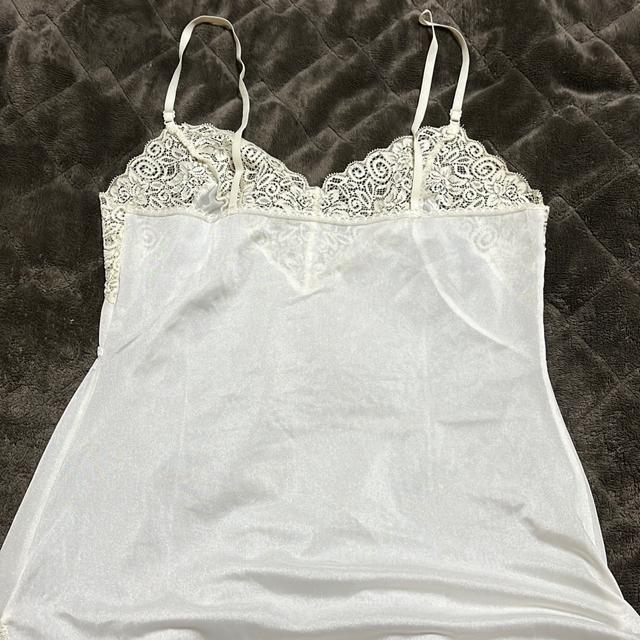 ☆☆タンス整理品 衣類 おまとめOK ホームクリーニング済み キャミソール クリーム Mサイズくらい < 女性ファッション  ☆☆タンス整理品 衣類 おまとめOK ホームクリーニング済み キャミソール クリーム Mサイズくらい < 女性ファッションの