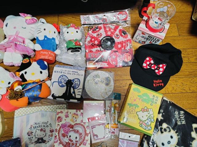 �n���[�L�e�B �L�e�B �ʂ������ �L�[�z���_�[ HelloKitty �G�� �����n �� ��������� 