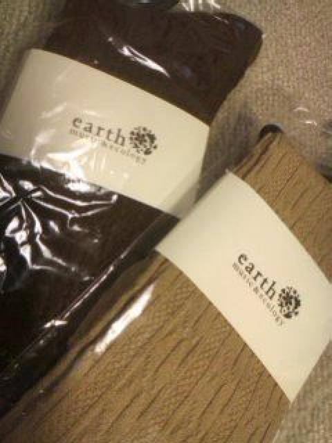 earth music & ecology @socks@1