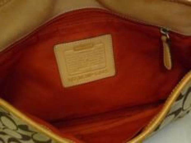 正規本物コーチ■ショルダー■シグネチャー■美品 < ブランド  正規本物コーチ■ショルダー■シグネチャー■美品 < ブランドの