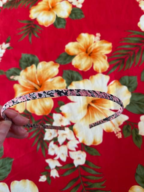 シンプル☆花柄カチューシャ☆ < 女性アクセサリー/時計  シンプル☆花柄カチューシャ☆  < 女性アクセサリー/時計の