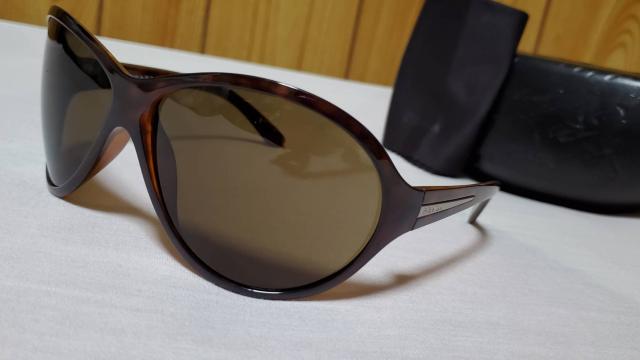 正規レア プラダ ラウンドビッグレンズサングラス 茶 メタルロゴエンブレムアロー 付属有 < ブランド 正規レア プラダ ラウンドビッグレンズサングラス 茶 メタルロゴエンブレムアロー 付属有 < ブランドの