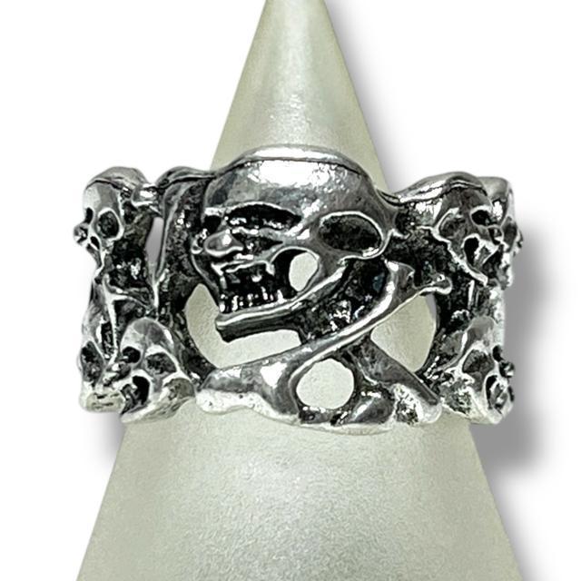 【新品】屍スカルデザインフリーリング < 女性アクセサリー/時計  【新品】屍スカルデザインフリーリング < 女性アクセサリー/時計の